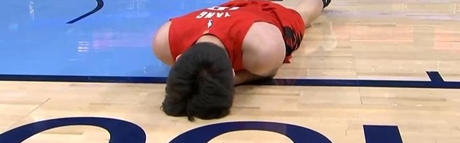 kaiyun sports-斯普利特：我对裁判做法很生气 有球员倒地总该花时间检查一下