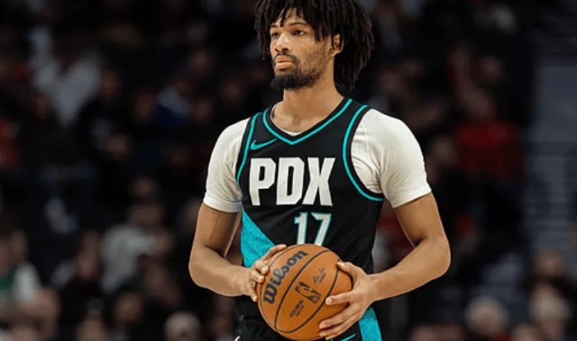 开云平台-斯普利特：一直跟夏普说防守要更强硬，他已经进步非常多了