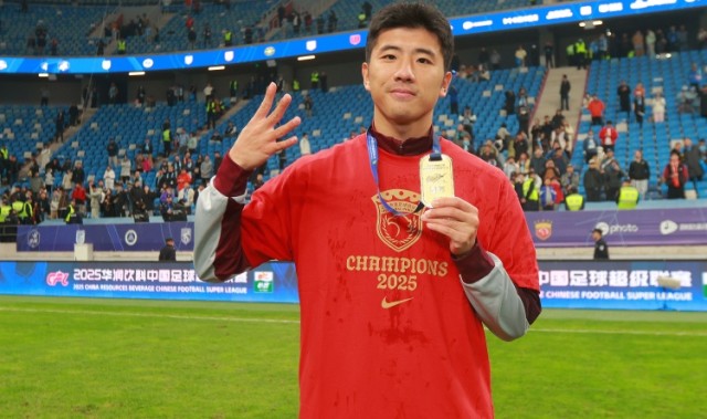 开云平台-海港官方：原一线队球员，33岁李圣龙新赛季将随海港B队征战中乙